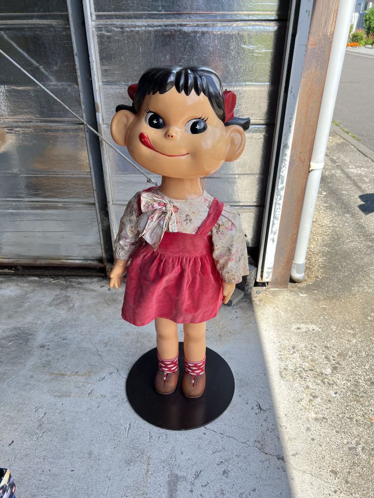 旭川で買取した不二家 ペコちゃん 大型人形